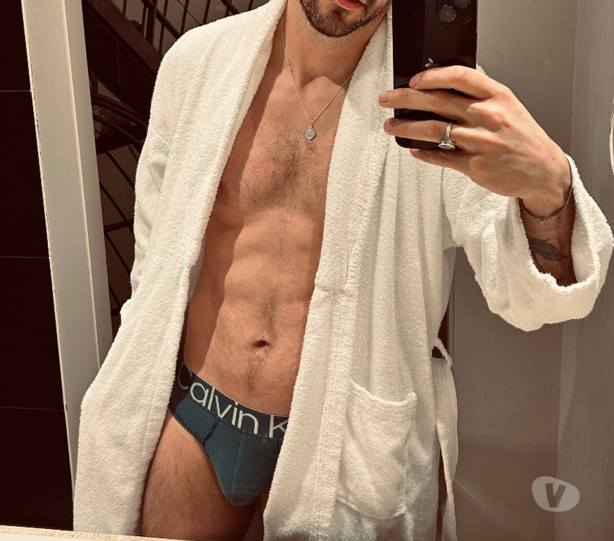  Gay massage Surrey Epsom and Ewell - Photos for Massage with extras