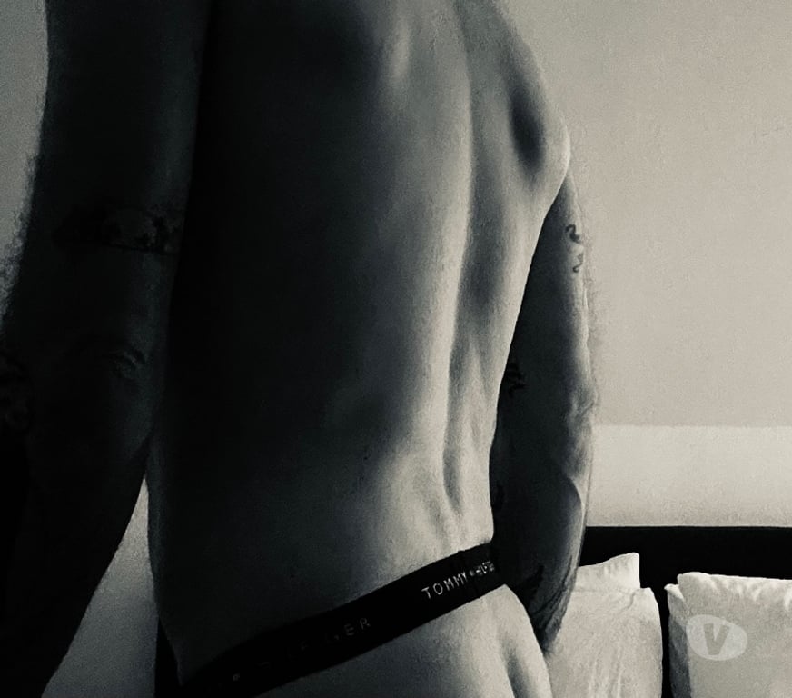  Gay massage Surrey Epsom and Ewell - Photos for Massage with extras