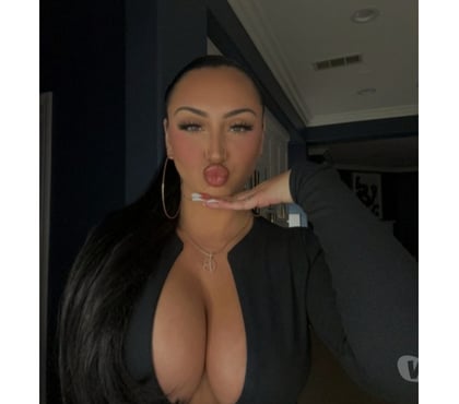 Escorts Barnet Gate North West London - Photos for Sexy brunette around outcall only
