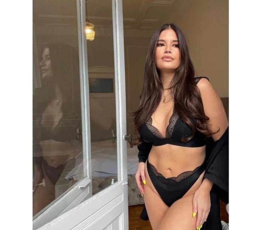 Escorts Hampshire Rushmoor - Photos for Sexy Rosse New and Hot British x all services