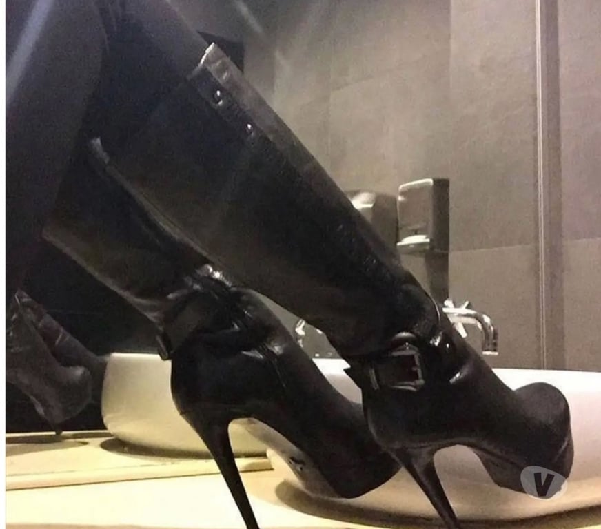 Adult Entertainment West Yorkshire Leeds - Photos for Genuine Hottie Phone Chat and Texting Sessions