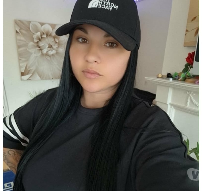 Escorts Merseyside Knowsley - Photos for Clean& Friendly& professional warm personality- Discret