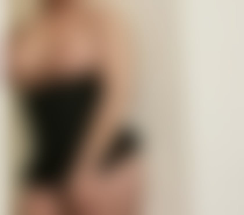 Escorts Crewe Cheshire East - Photos for Hey I m Andre big boobs bigs ass with good appetizing shapes