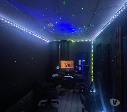 english tutor Bermondsey South East London - Photos for 🎶 READY TO LEVEL UP YOUR MUSICAL SKILLS? 🎹🎤