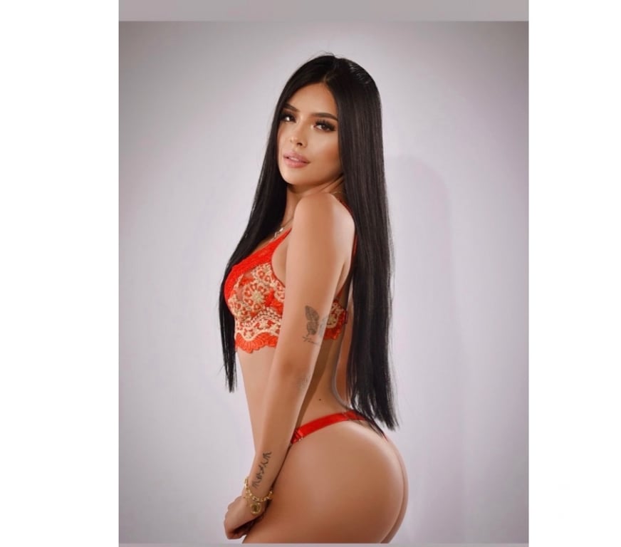 Escorts Hertfordshire Three Rivers - Photos for SLIM BRUNETTE, SEXY, ATTRACTIVE & HARD TO RESIST 🔥✨