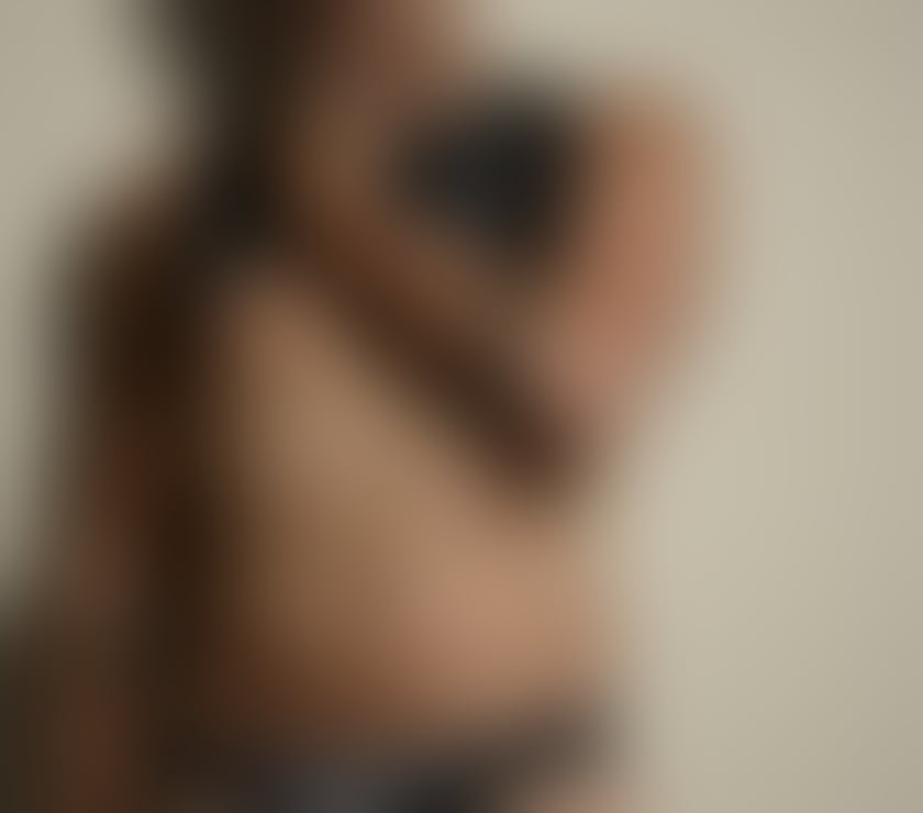 TOP skilled hands with erotic experience