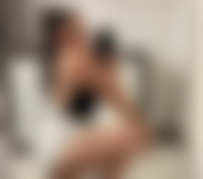 Julia new here owo gfe milf include price