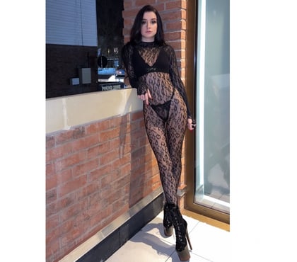  Escorts & Erotic Massage Canary Wharf East London - Photos for 💎 Lisa — 19 • Petite • Luxury & Mystery 💎