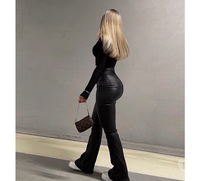 Escorts Greater Manchester Manchester - Photos for New Curvy British Pretty Ebony