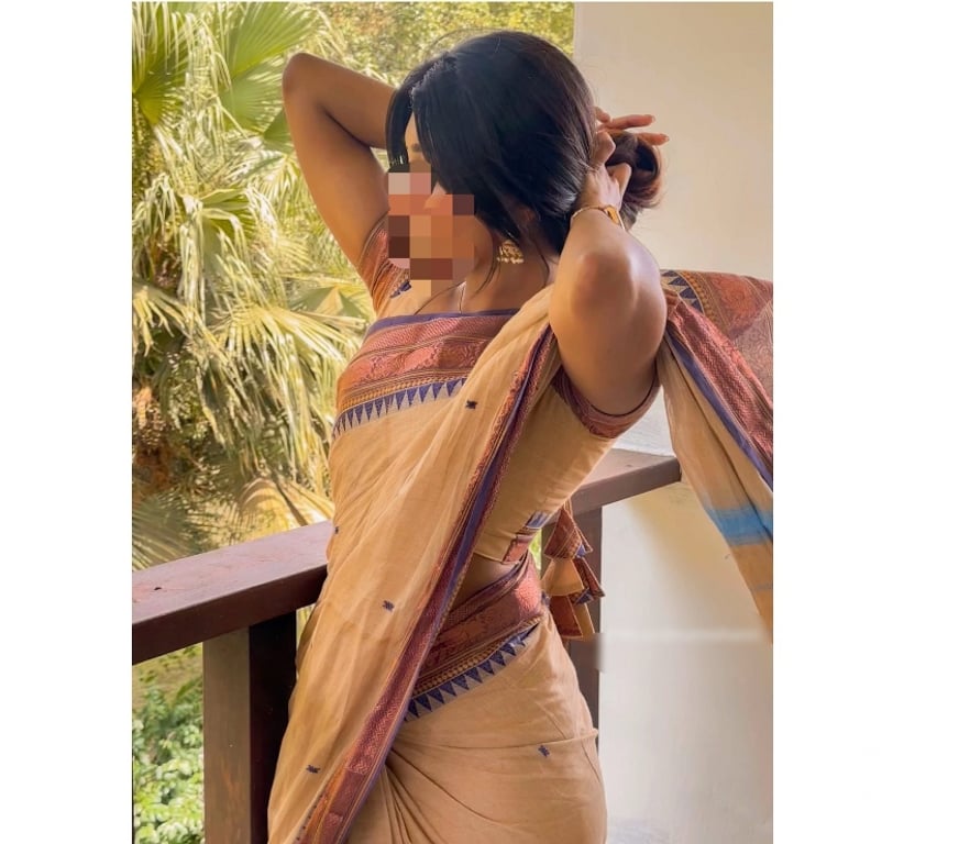 Escorts West Yorkshire Bradford - Photos for Varnika New Myanmar Tamil Indian Girl in Bradford City