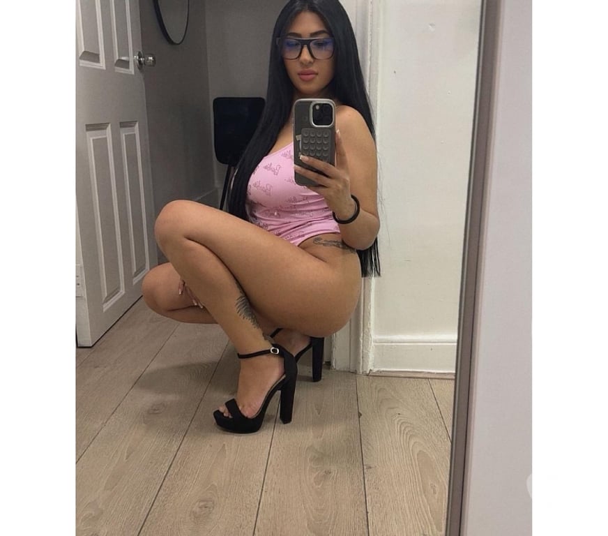 Escorts East London Walthamstow - East London - Photos for New Alice 💋sexy, party girls 🥳outcall only