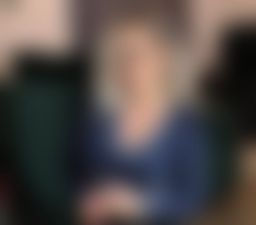 Attractive sexy 😍 blonde Alicia!!❤️❤️