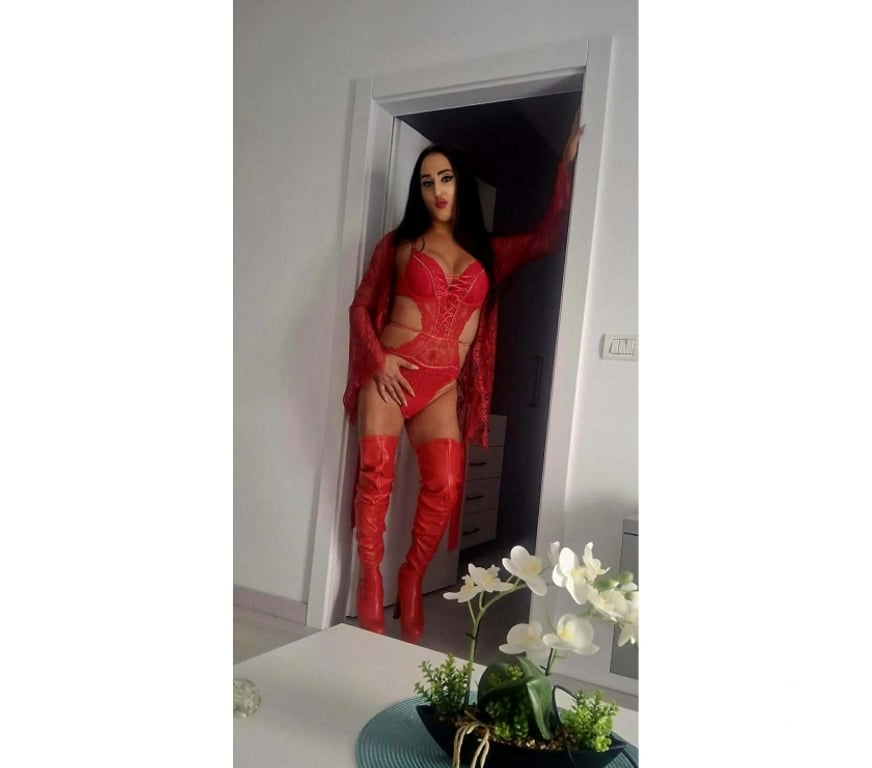 Trans Escorts Bedfordshire Luton - Photos for 💜🫦the queen is back🔞💜24 7 party 🫦