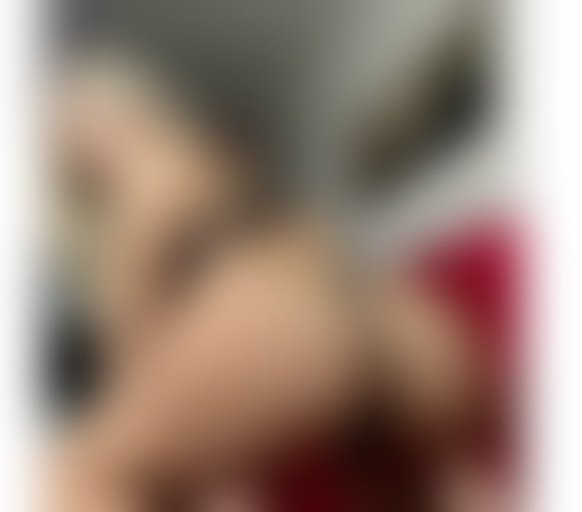 Blonde Goddess 💎 25 | Your Luxury Escape 🌙✨