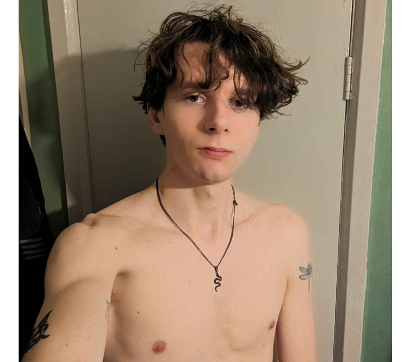 Escorts East Sussex Eastbourne - Photos for Young lad for massages and more