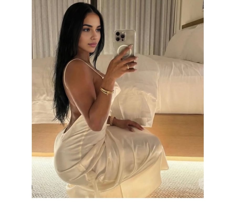 Escorts Stirling Stirling City Centre - Stirling - Photos for 😘 AVAILABLE JUST FOR OUTCALL 😘 PARTY GIRL 😘