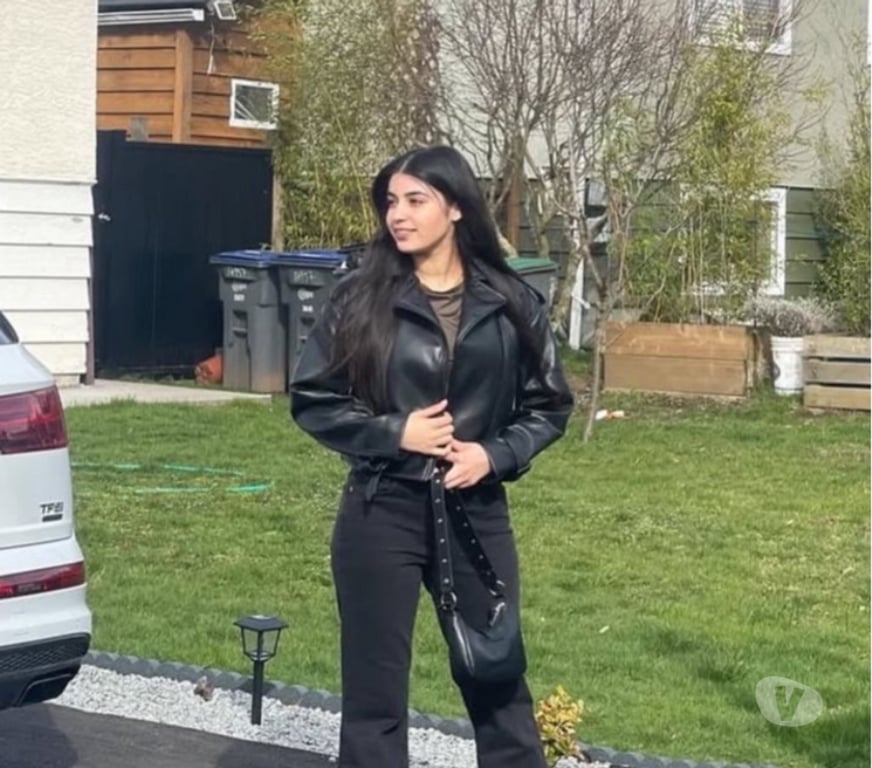 Escorts West Midlands Birmingham - Photos for Indian girl available for outcall and incall