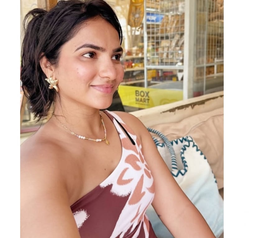 Escorts West London Hounslow - Photos for Sweet indian girl available here ❤️