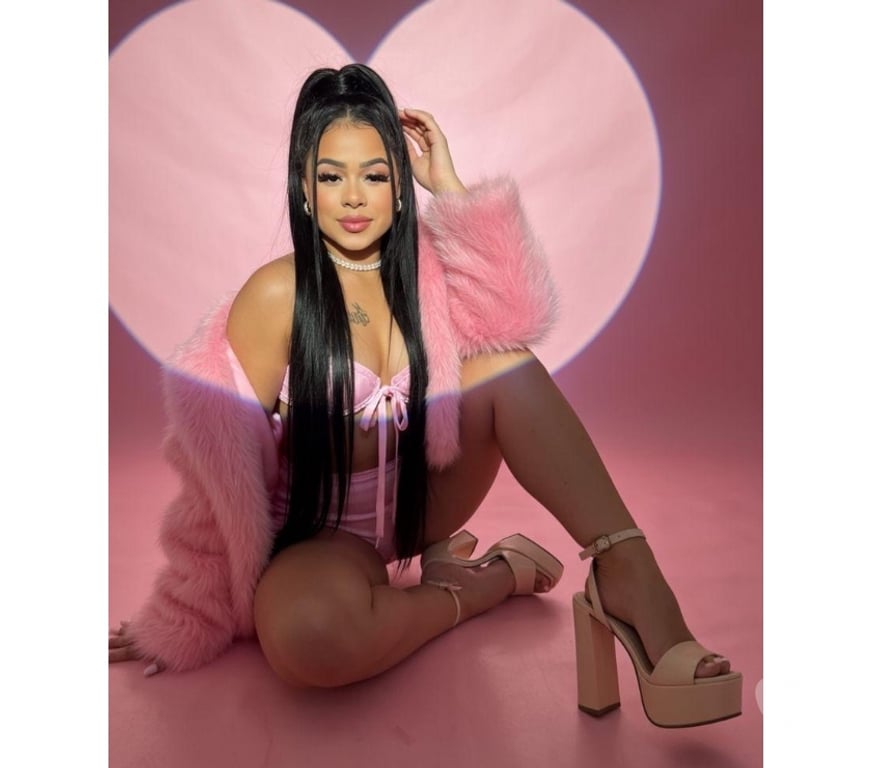 Escorts Hertfordshire Three Rivers - Photos for LUNA, CHARMING AND CALM, READY TO WELCOME YOU 💋🌸