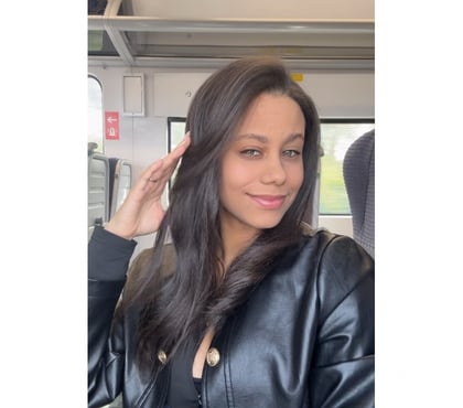 Escorts Walthamstow Central Station East London - Photos for Victoria Oliveira 🇧🇷