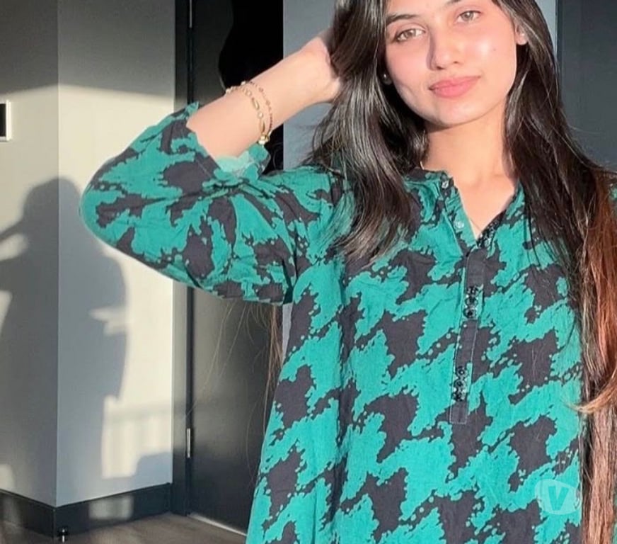 Escorts North London Shoreditch High Street Station - North London - Photos for Relaxing Massage & Premium Companionship