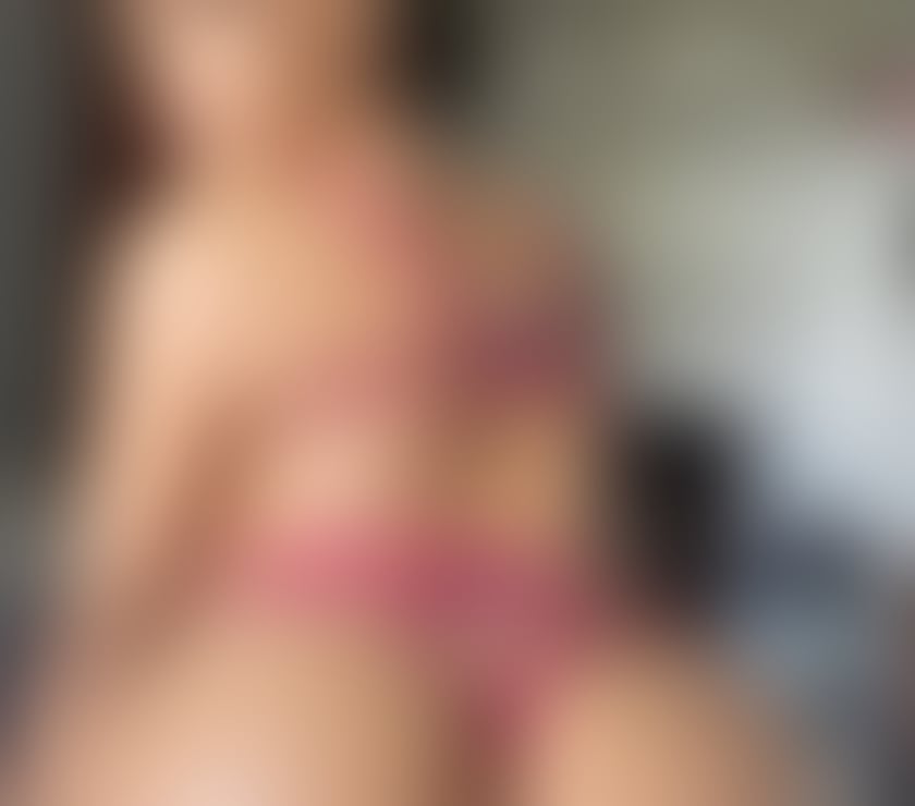  Escorts Sutton Town Centre Sutton - Photos for Nina the best party girl