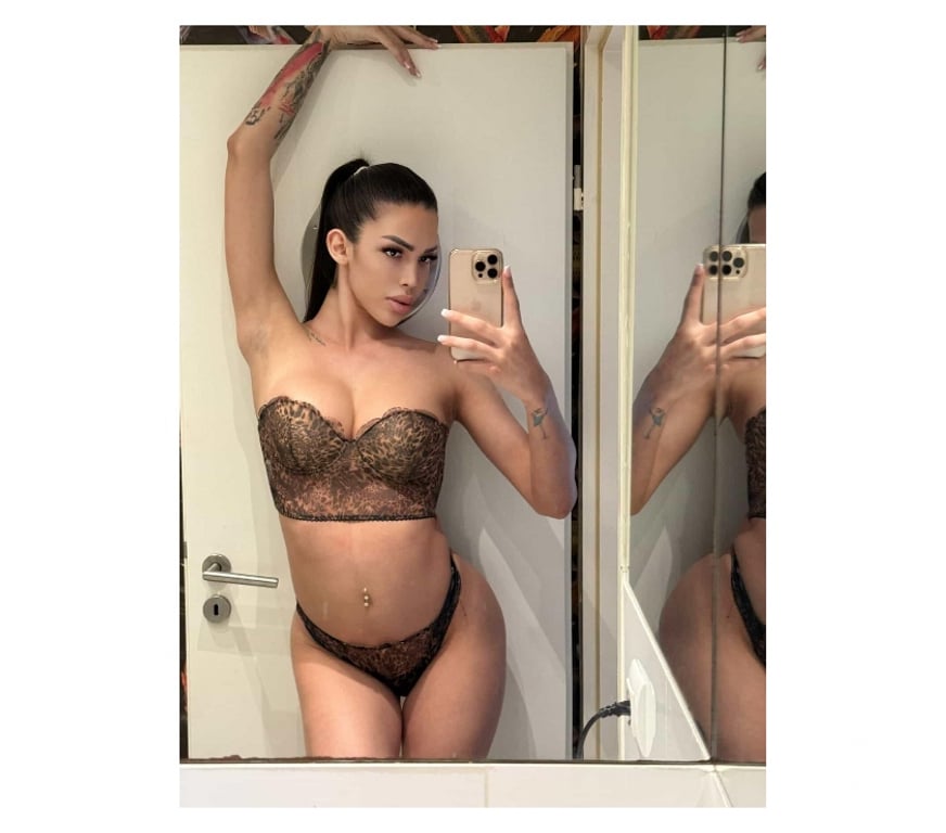 Trans Escorts Merseyside Liverpool - Photos for Feminine trans bomb♥️