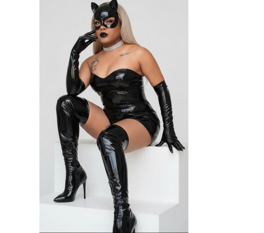 Trans Escorts Oxfordshire Oxford - Photos for 👠🪭 TS LEXA BLOND🔥MISTRESS😈HOT DOMINANT