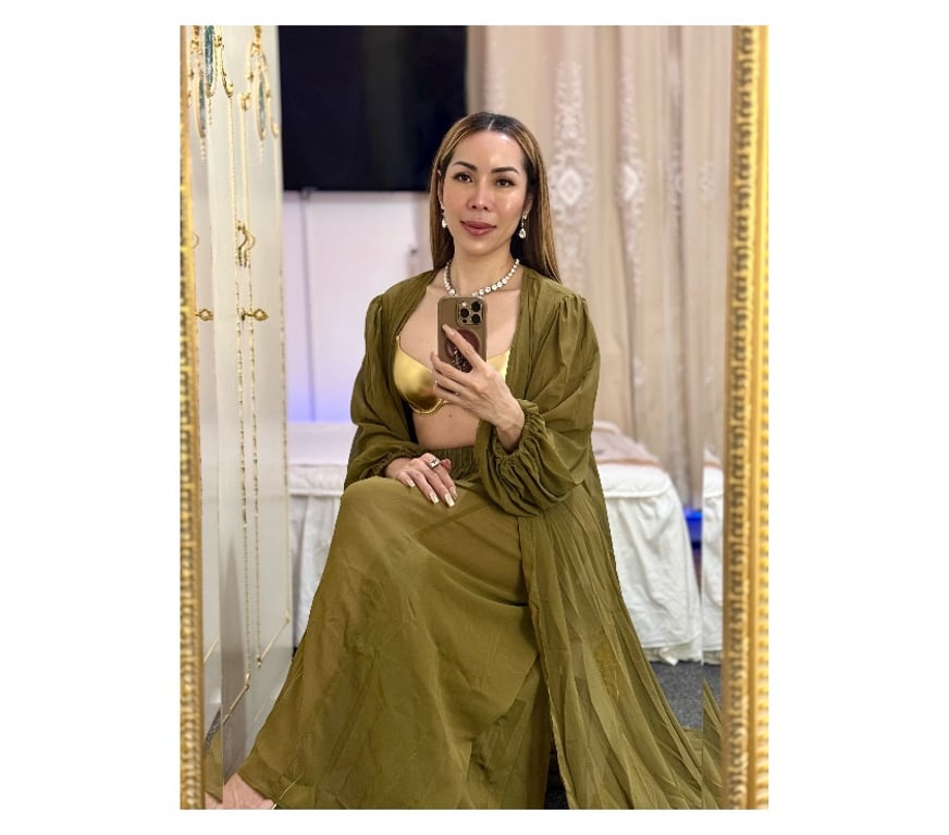 Trans Escorts West Midlands Birmingham - Photos for Sexy Thai ladyboy doing luxury Thai Massage