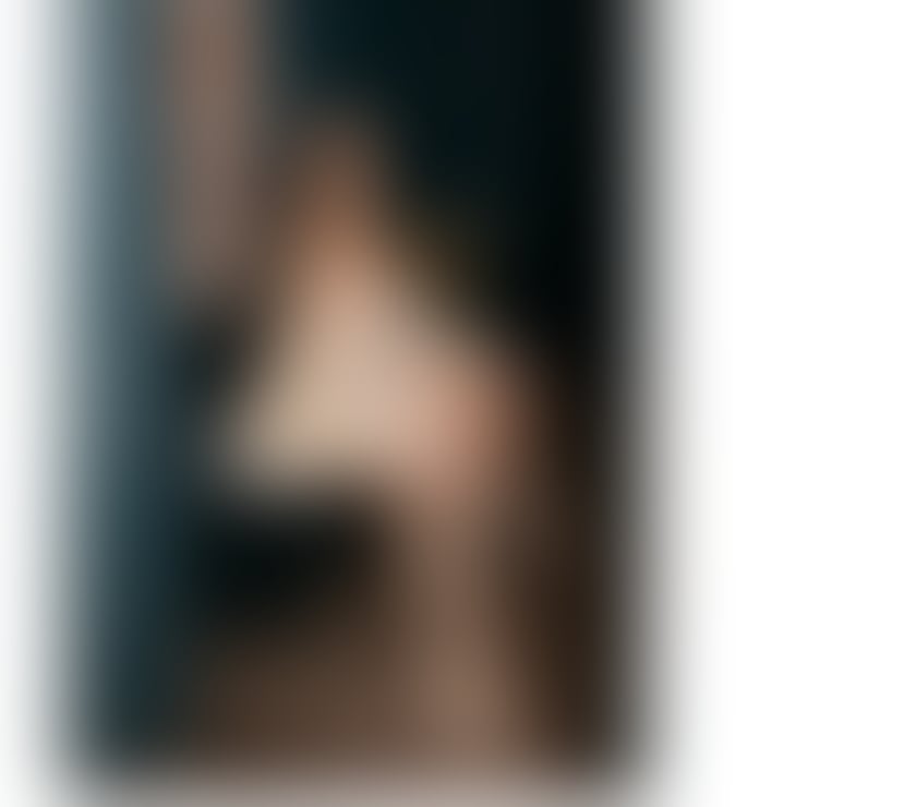 Escorts Wiltshire Swindon - Photos for Sabrina, The most passionate kisses for your complete