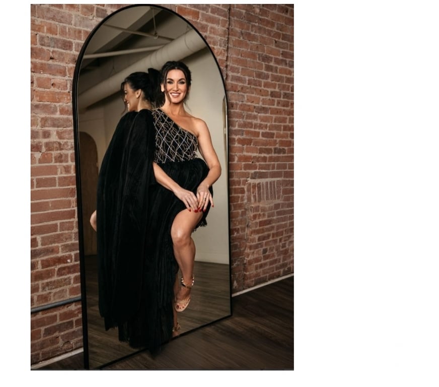 Escorts Kent Tonbridge and Malling - Photos for Sabrina, The most passionate kisses for your complete