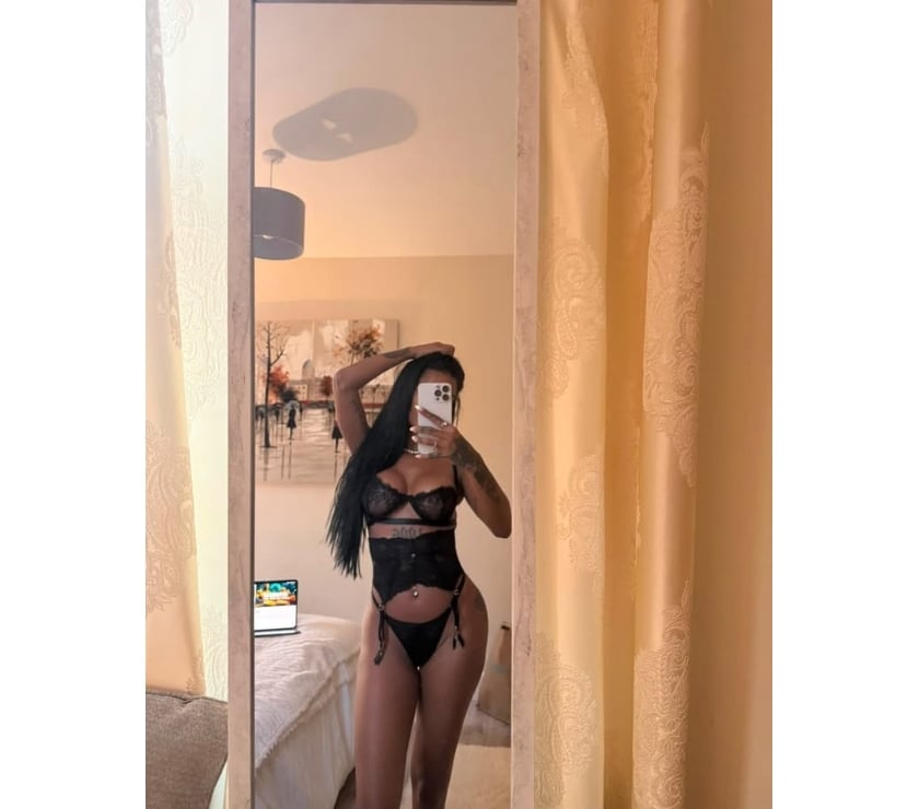 Escorts West Midlands Wolverhampton - Photos for Sexy Brazilian 🇧🇷 Back Today! Great Service