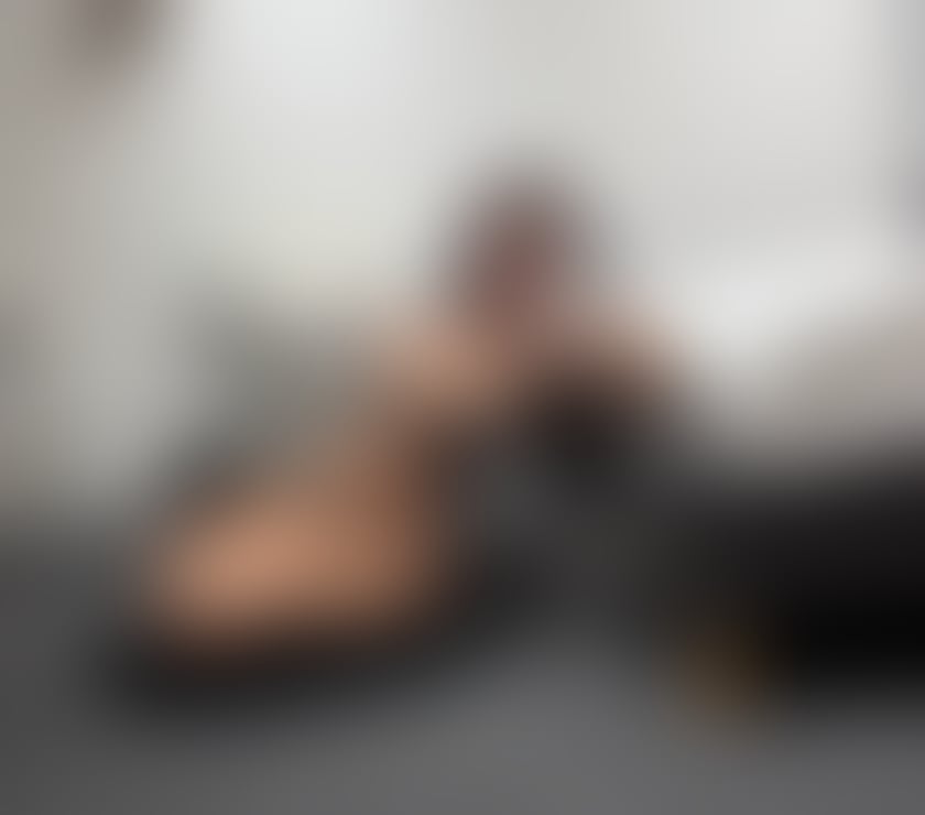 Photos for Iza Brunette 🇧🇷 Girlfriend ❤️‍🔥 PartyGirl🍾