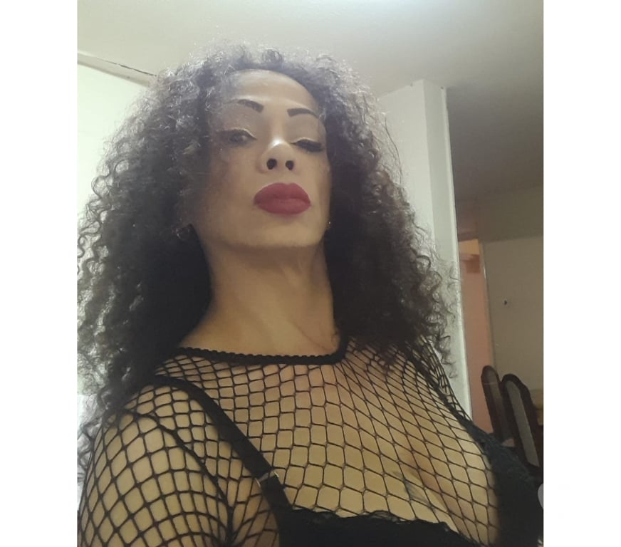 Trans Escorts East London Blackwall - East London - Photos for Are You Looking To Experience a out of Body Experience ?