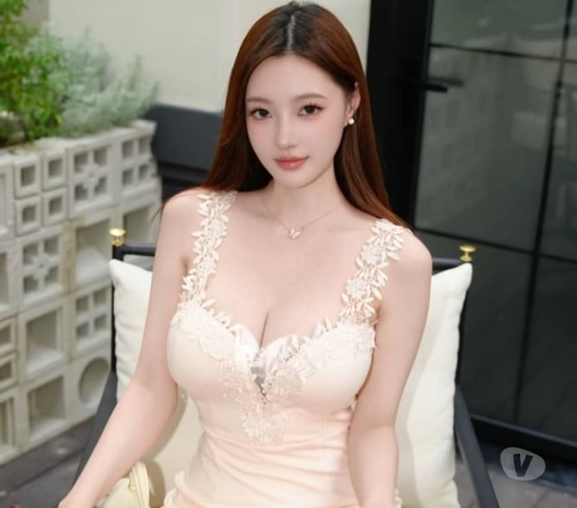  Escorts Bridgend Town Centre Bridgend - Wales - Photos for Brand new 😍 Asian girl escort massage 😍