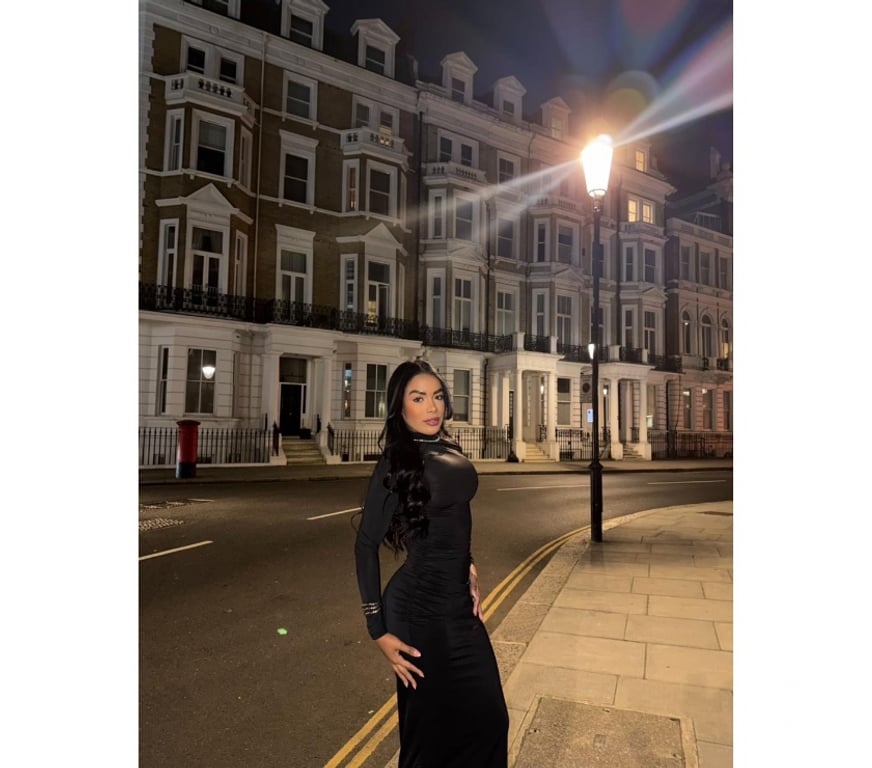 Escorts South West London Earls Court - South West London - Photos for LUNA VIP PARTY GIRL 💕😈😊