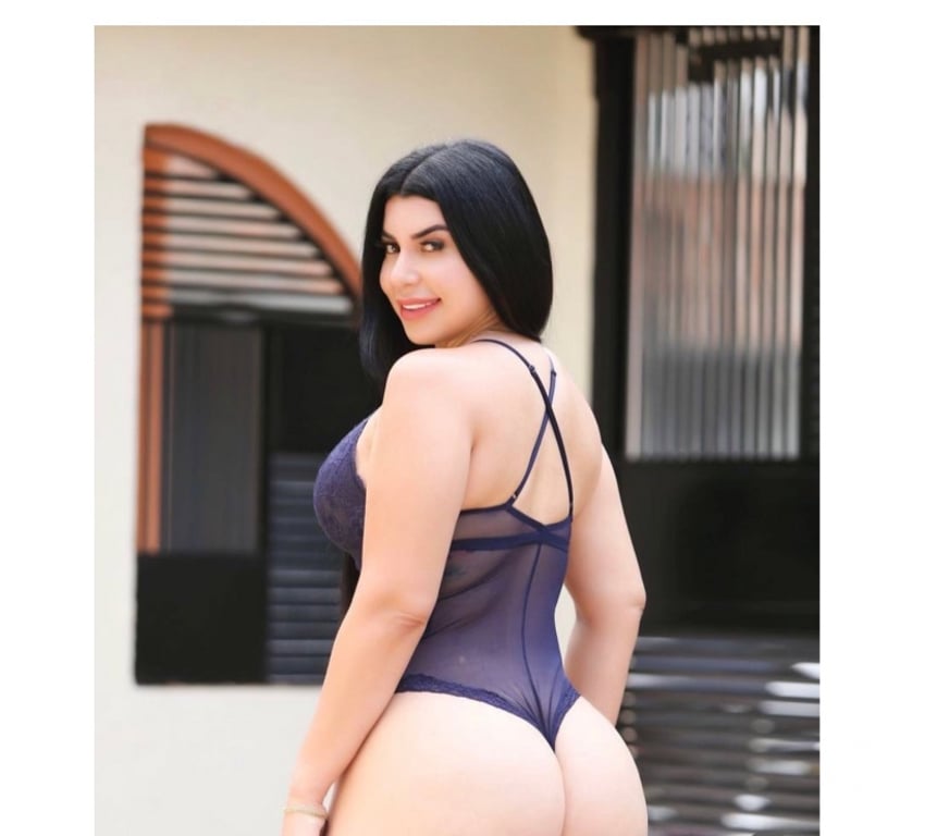 Escorts Slough Slough Town Centre - Slough - Photos for Sexy curvy Downtown