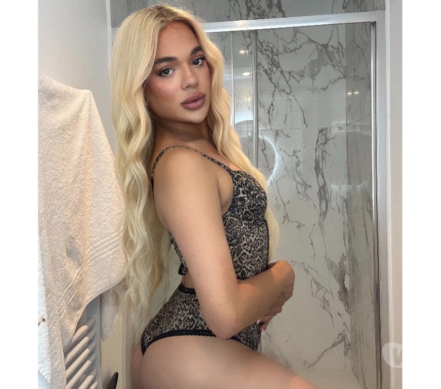 Trans Escorts Cardiff Cardiff City Centre - Cardiff - Photos for Kass New TS Young XXL party