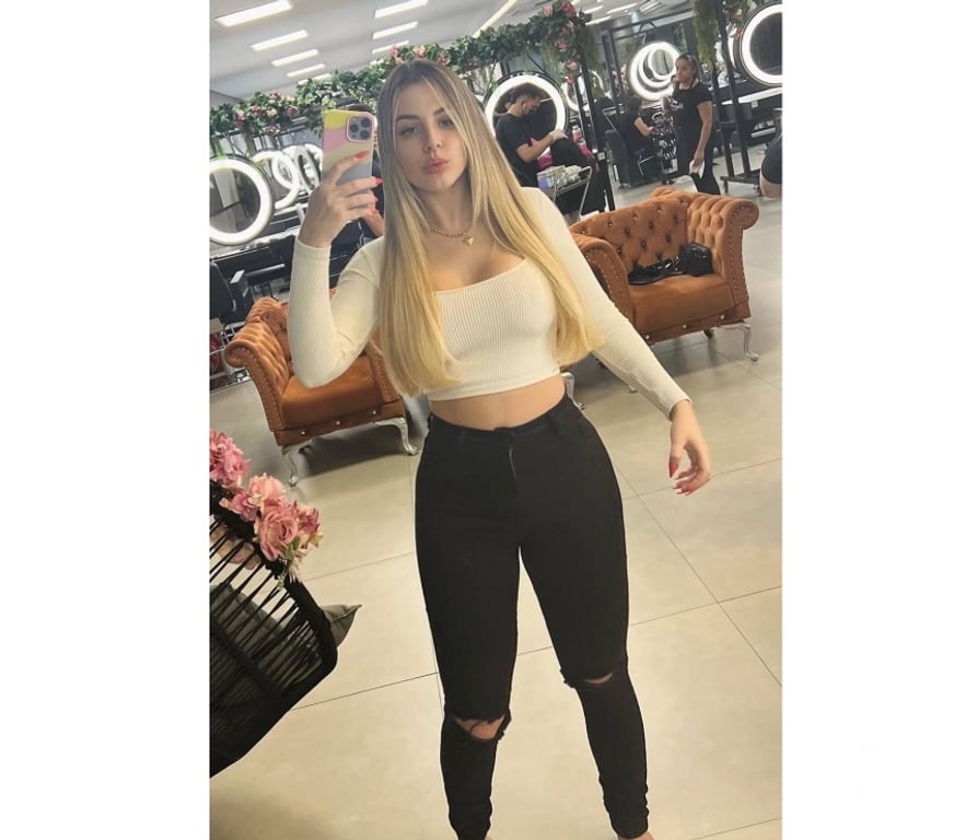 Escorts Essex Chelmsford - Photos for 🇧🇷SEXY BRAZILIAN BARBARA PARTYGIRL📍