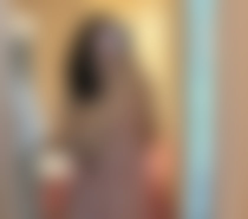 Escorts Essex Chelmsford - Photos for ELENA Curvy Thai in CHELMSFORD now VIEDO 100% ME