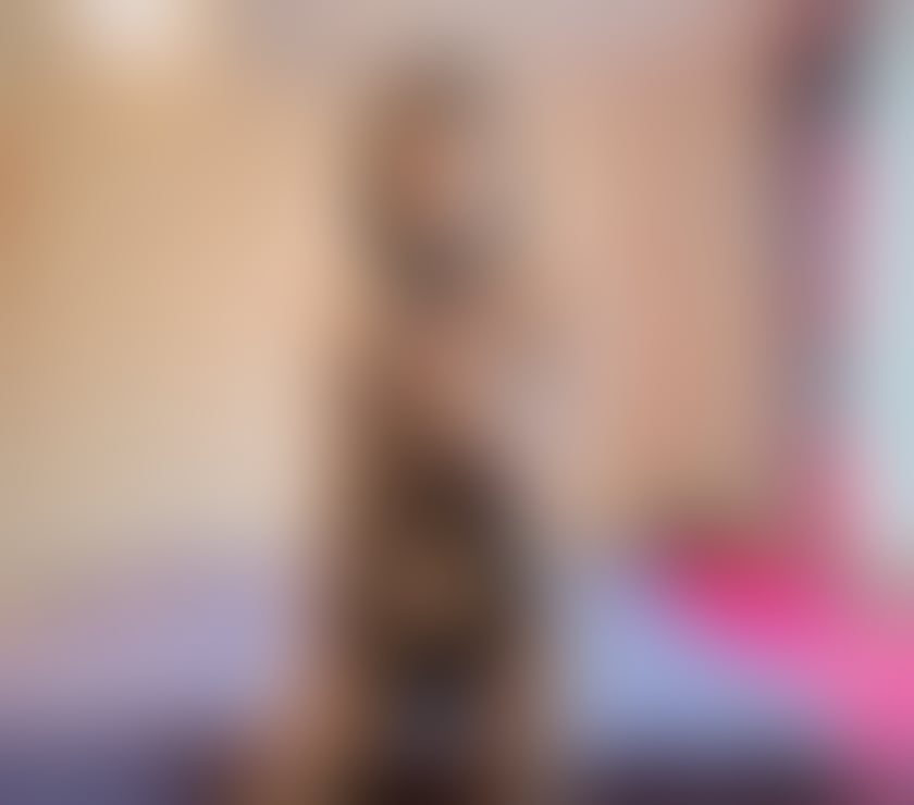 Escorts Hampshire Rushmoor - Photos for Huge Thrill awaits you with Busty Curvy Thai TS Ladyboy x