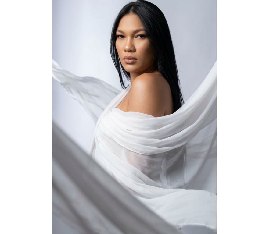 Escorts Merseyside Liverpool - Photos for Sweet Paola, a new Brazilian girl in town.