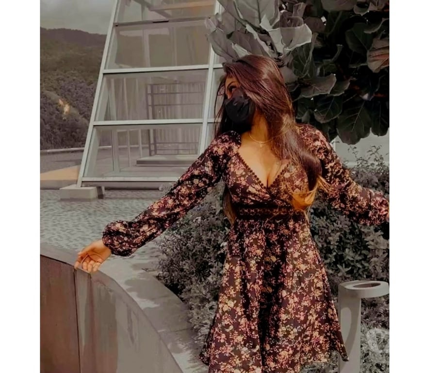 Escorts East London Bow Road Station - East London - Photos for South indian Rina New to Town ( WHATSAPP ME )