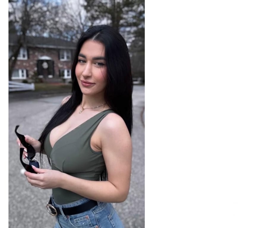 Escorts Peterborough Peterborough City Centre - Peterborough - Photos for Brazilian brunette with a big butt 🇧🇷