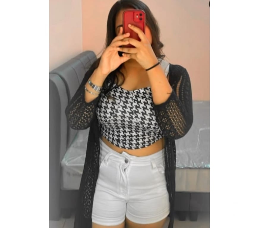 Escorts East London Bow Road Station - East London - Photos for South Indian Girl Usha ( WhatsApp Me )