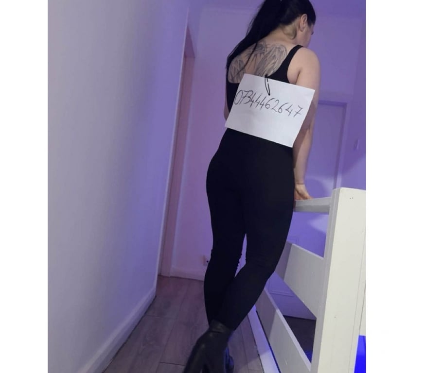 Escorts Merseyside Liverpool - Photos for Clean, Friendly & professional warm Personality - discret