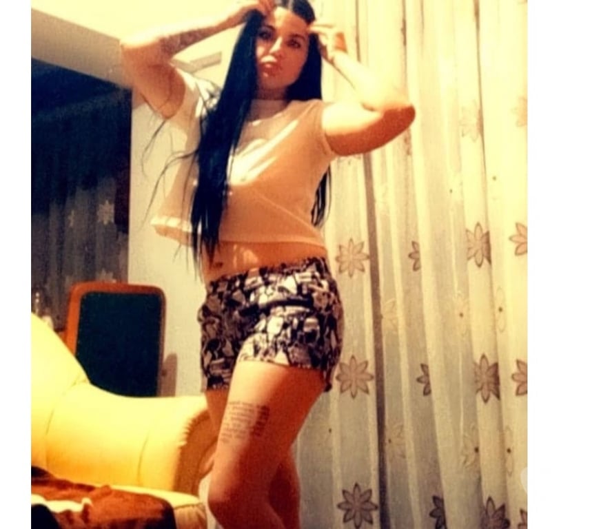 Escorts Merseyside Liverpool - Photos for Clean, Friendly & professional warm Personality - discret