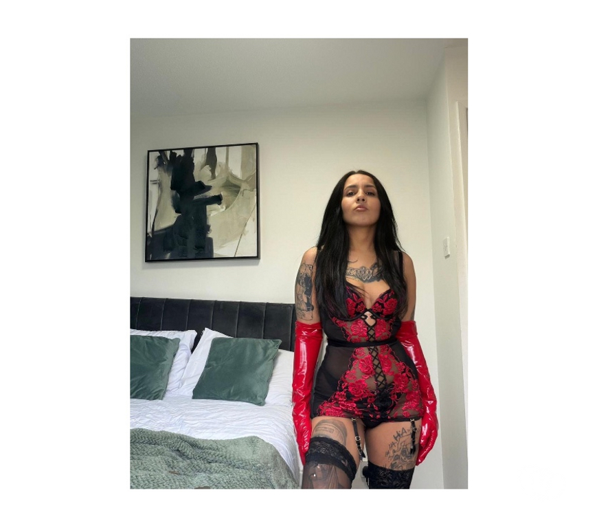 Escorts Buckinghamshire Milton Keynes - Photos for Luna sexy party M.Keynes ❤️‍🔥😼🎉🍾