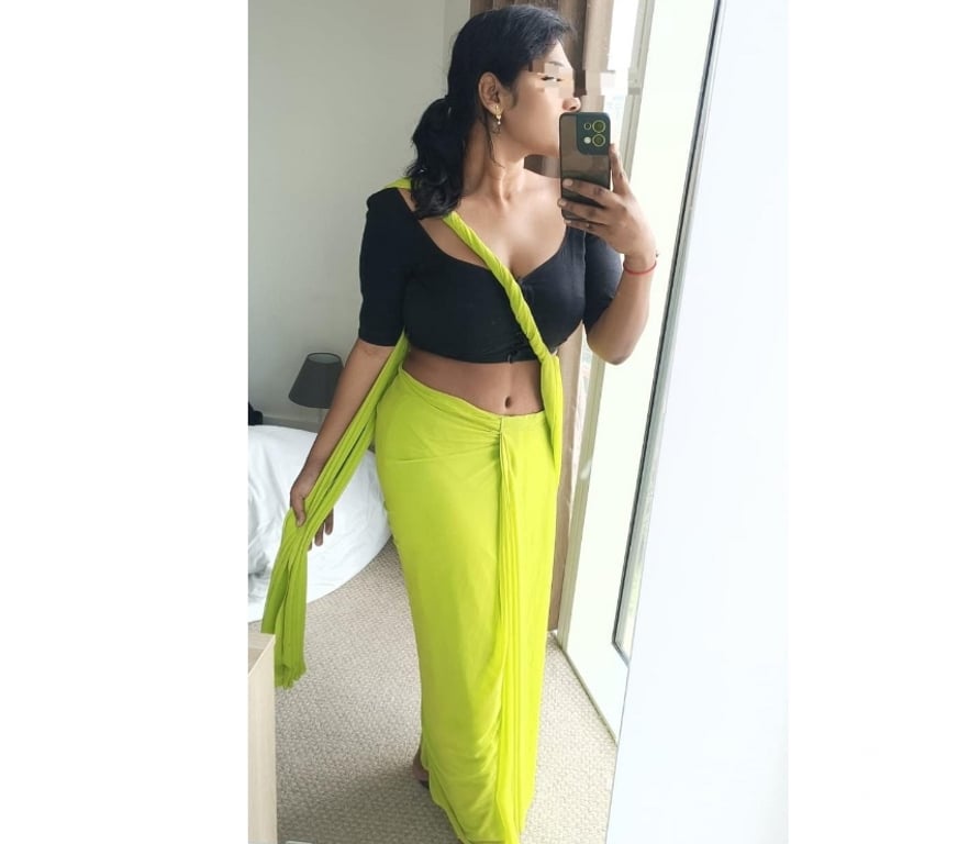 Escorts South East London Croydon - Photos for Sindhu sree South Indian Tamil Girl Croydon