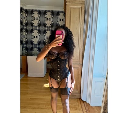 Escort Northfleet Gravesham - Photos for Sweet Girl Flavor 🍫 Come taste😋& be happy🤤😈